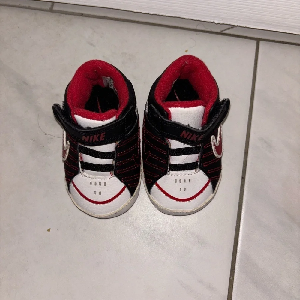 2009 Nike Baby Black, Red, and White Sneakers